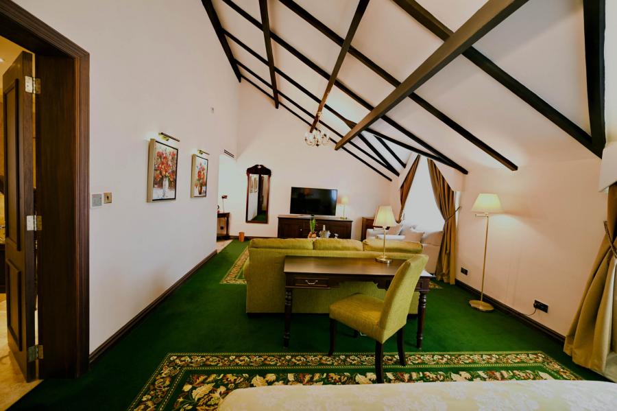 Signature Suite