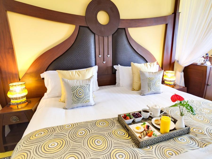Honeymoon Suite